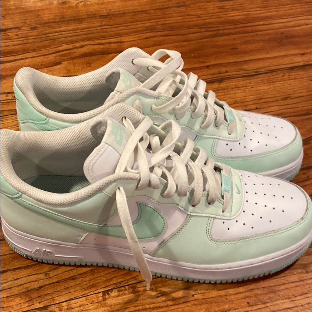 Nike Air Force 1 Low Mint Green White Sneakers
